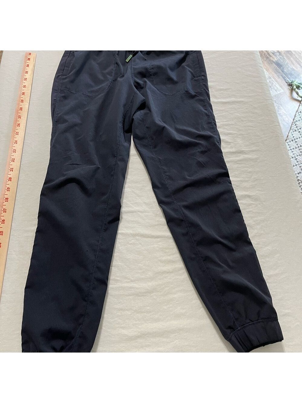 Men's Lululemon Black Surge Tear Away Tearaway Pants Snap Down Side Small